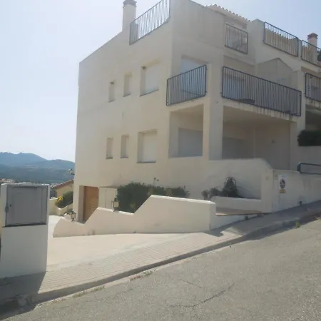 아파트 Apartamento Llanca A 300 Metros De La Playa
