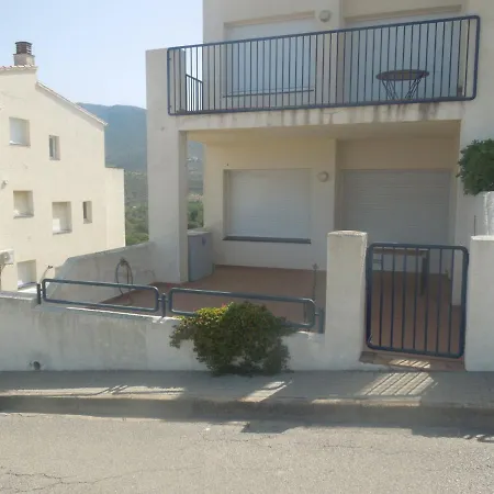 Apartamento Llanca A 300 Metros De La Playa 지로나